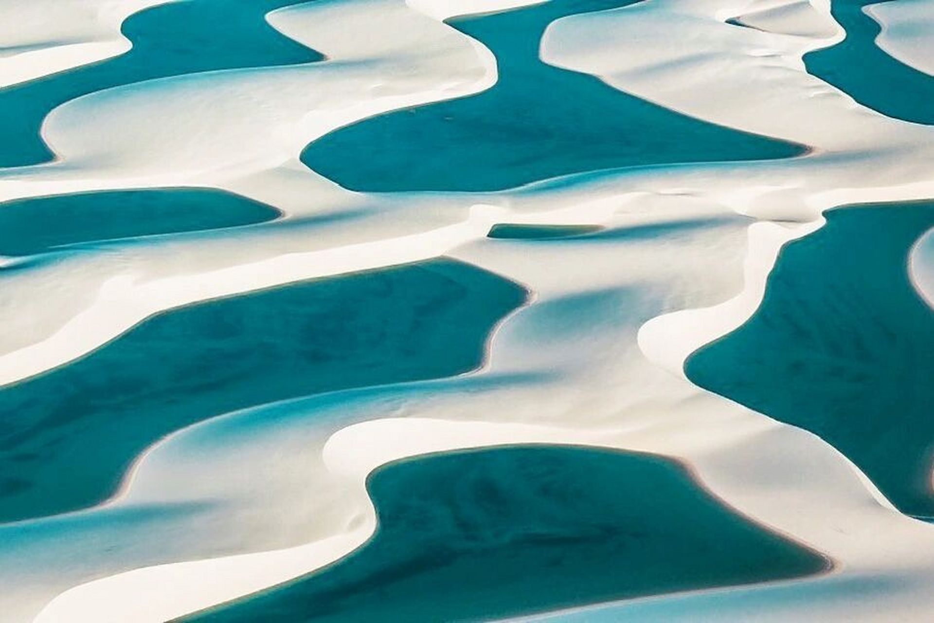 巴西 伦索伊斯千湖沙漠 现实中的幻境 巴西9793千湖沙漠,官方名称