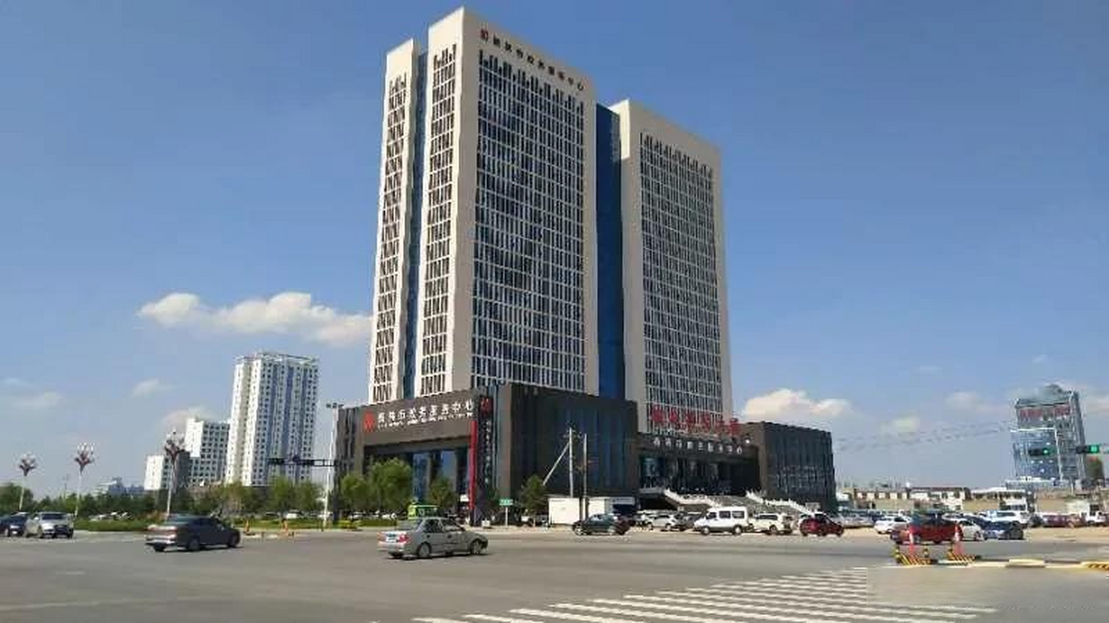 榆林头条 今天去了一趟榆林市政务服务中心(市民大厦,又跑了一趟榆林