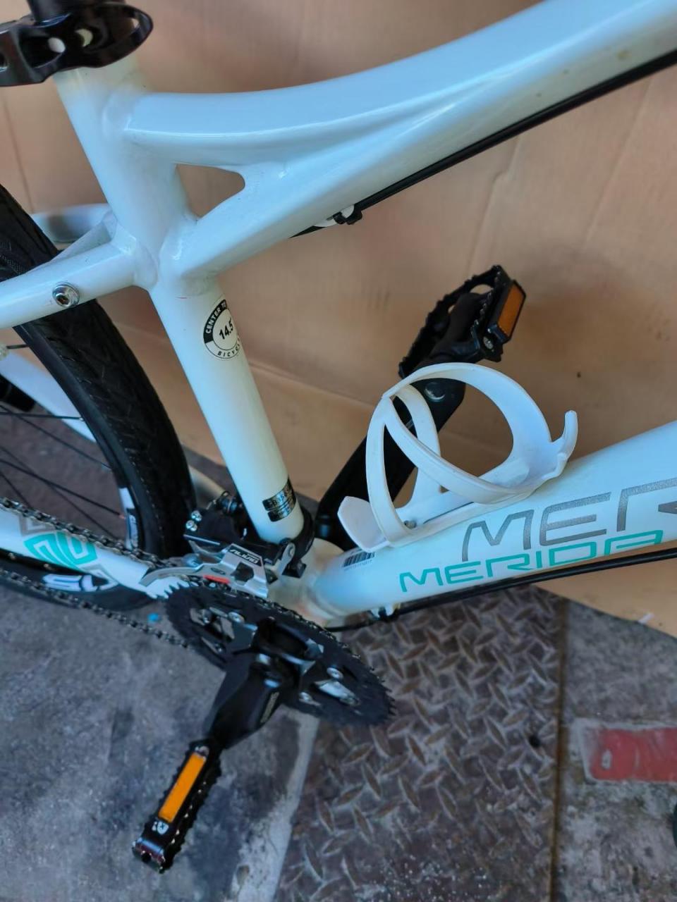 美利达维多利亚700,女款山地车前后双油碟27速,前叉带锁死,车架14.