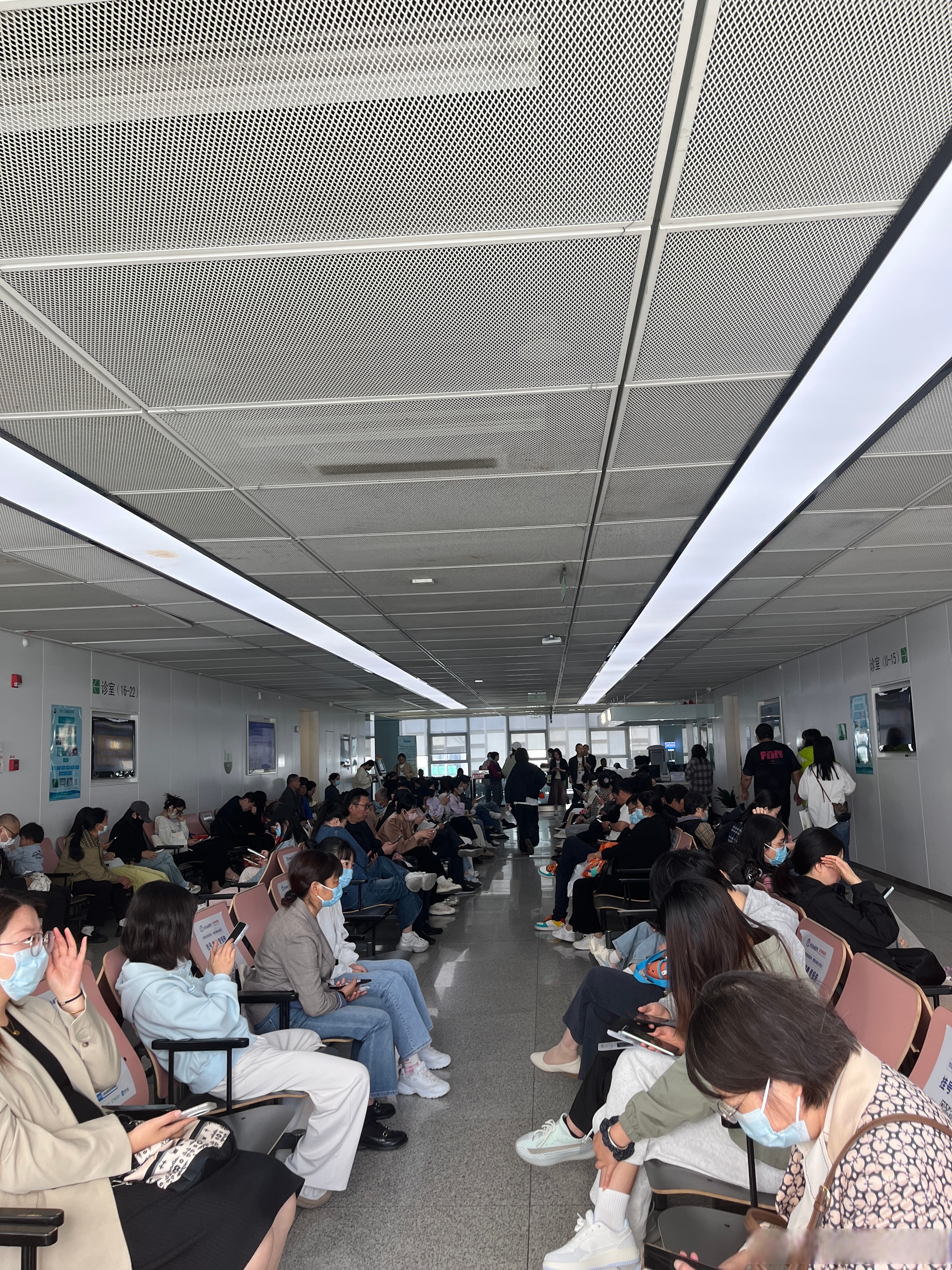 广安门中医医院、房山区黄牛排队挂号，收取合理费用的简单介绍