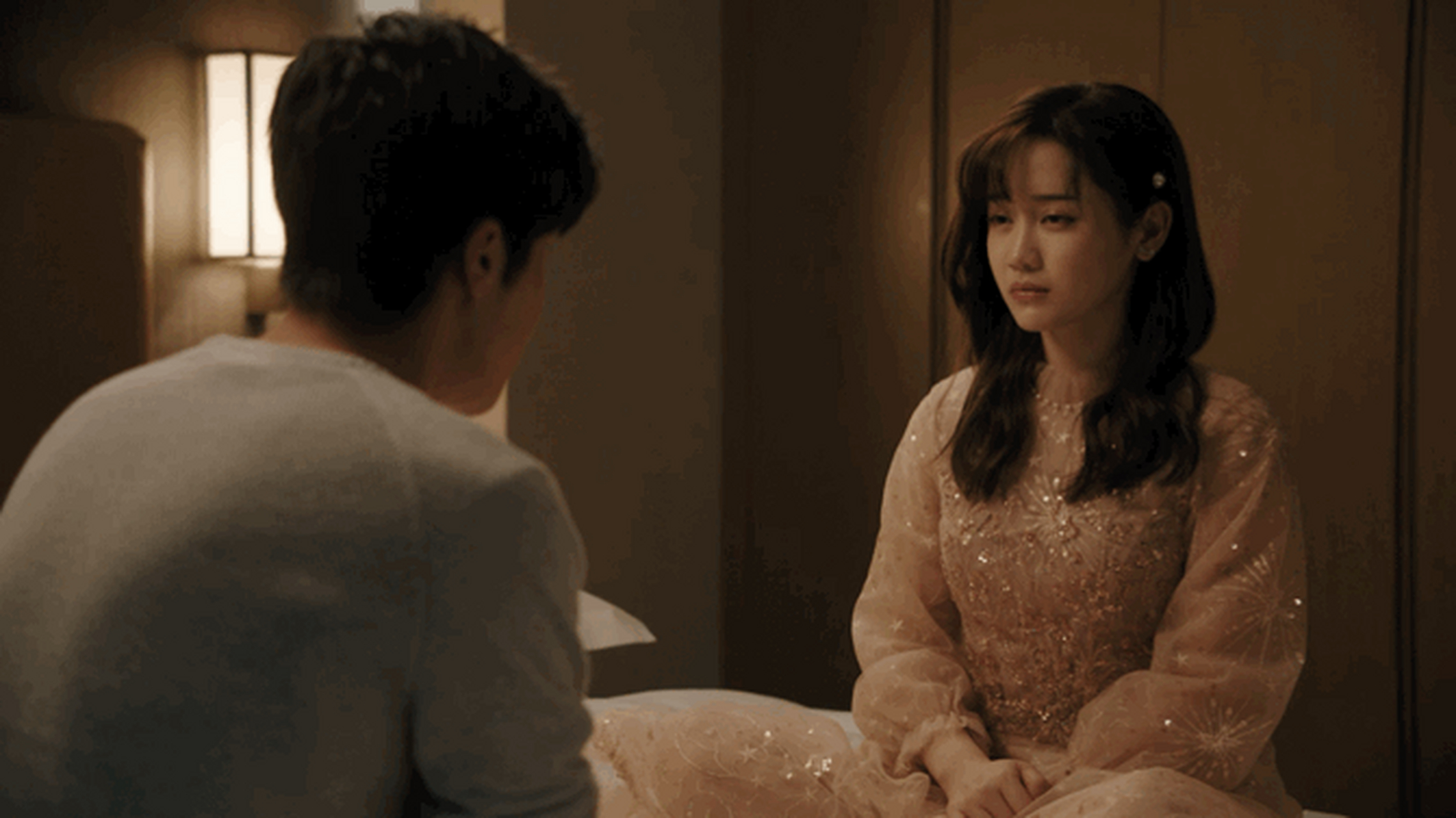 高瀚宇郑湫泓醉酒吻 吻上了,甜爱剧《陪你一起好好吃饭》高瀚宇