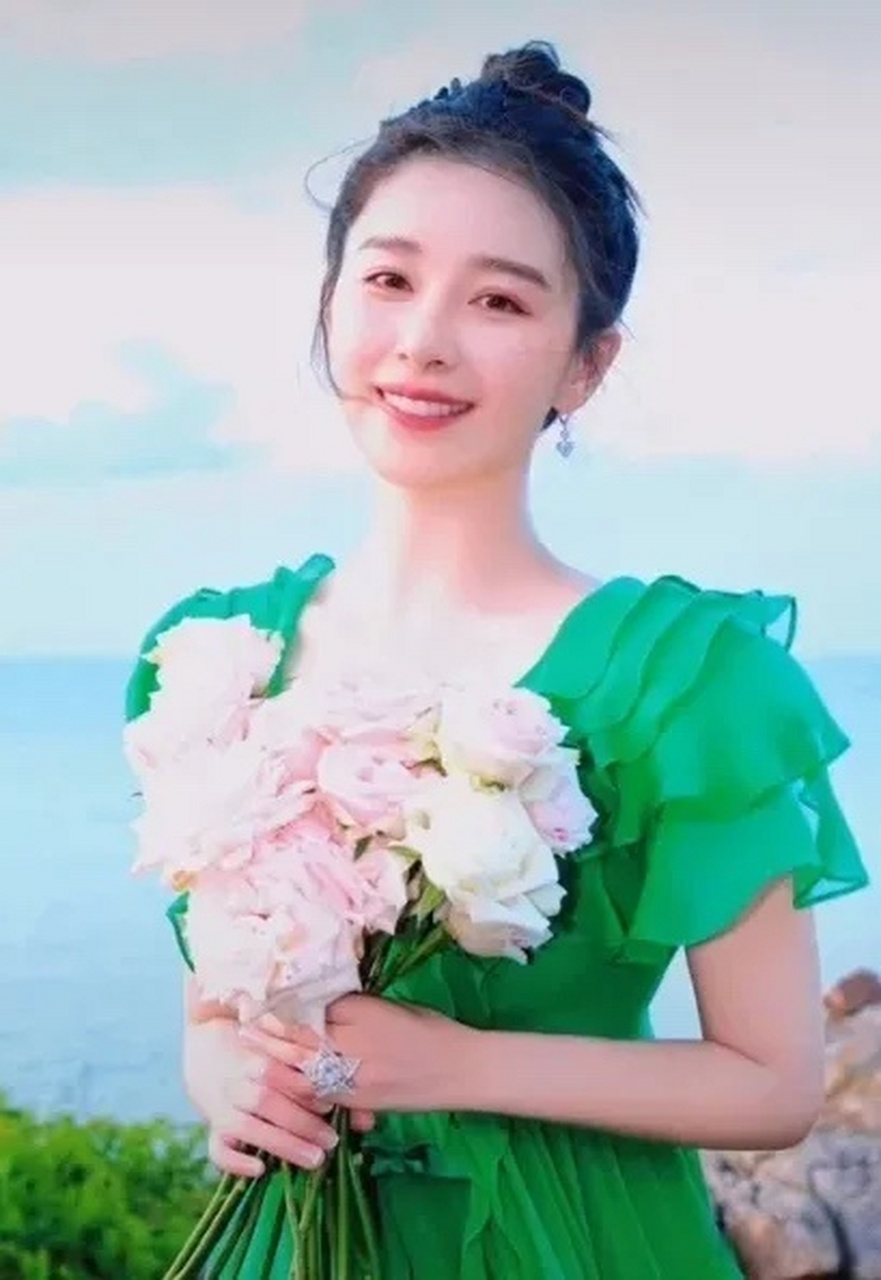 阚清子喜欢大海,男朋友就在海边求婚,每个女生都会遇到把你当公主的人