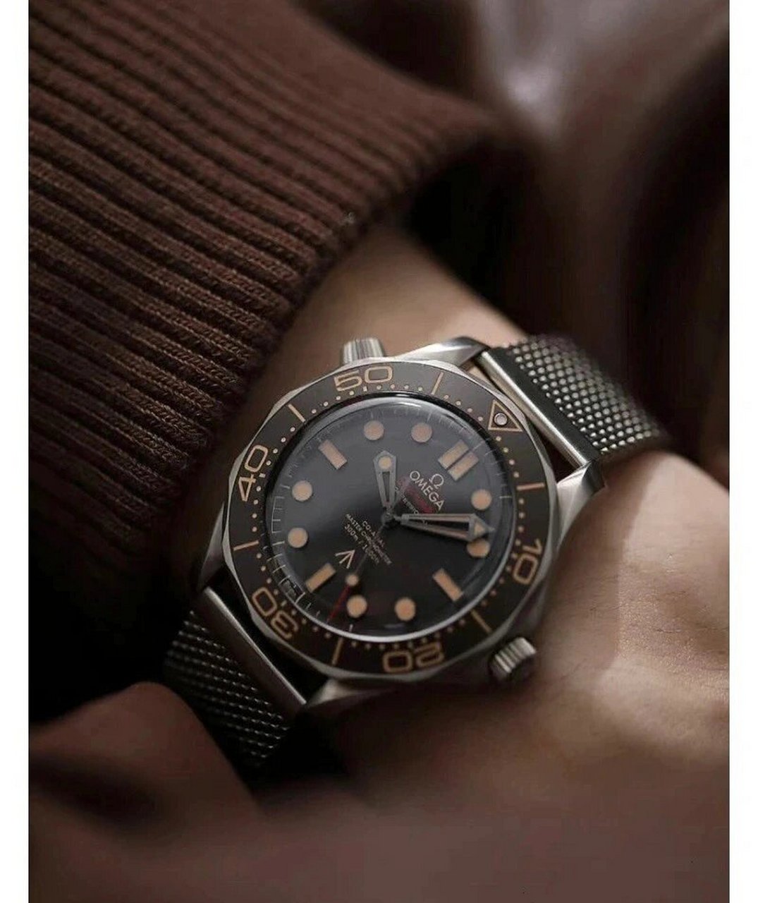 欧米茄-海马300米潜水表系列007无暇赴死" omega海马300潜水表《007