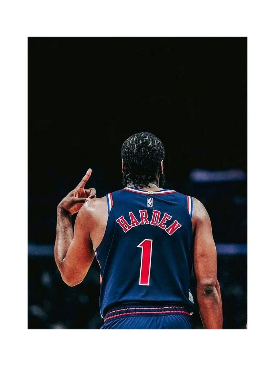 99球星简介99 姓名:詹姆斯·哈登 英文名:james harden 绰号:大