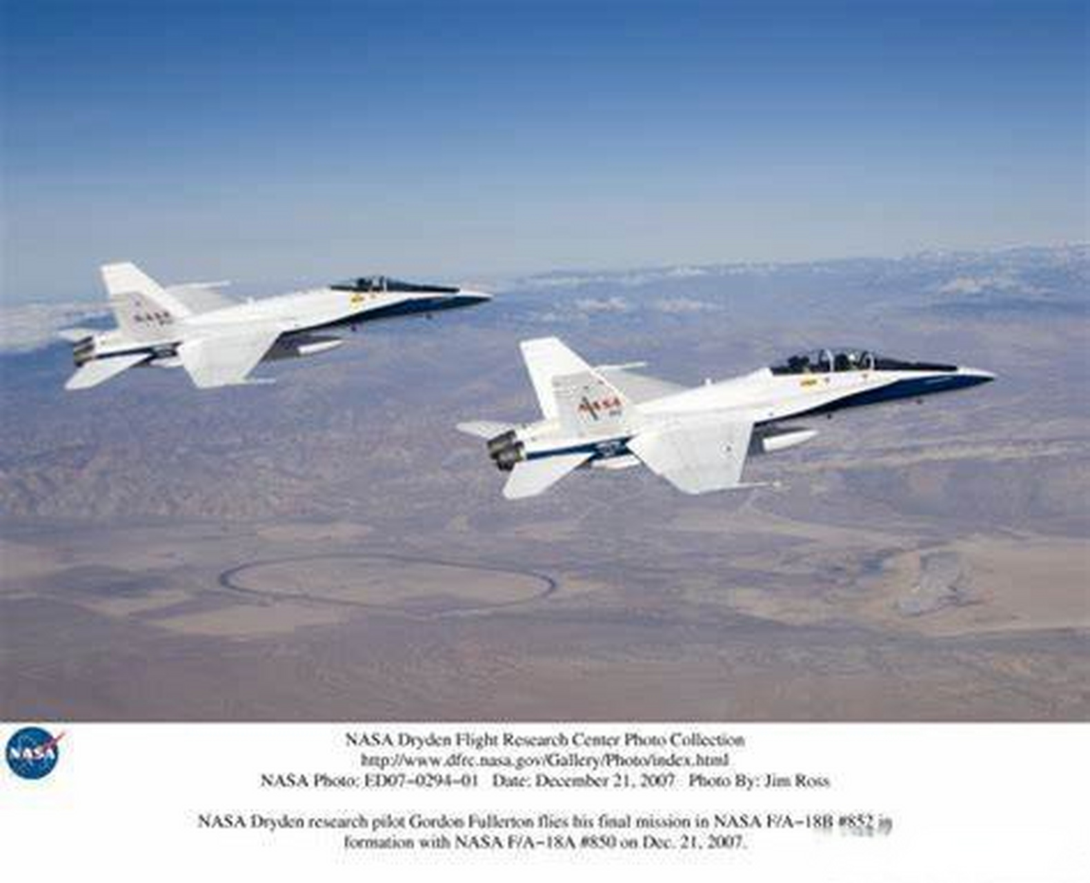 【太空探索】nasa的护航战斗机  航天飞机需要战斗机护航.