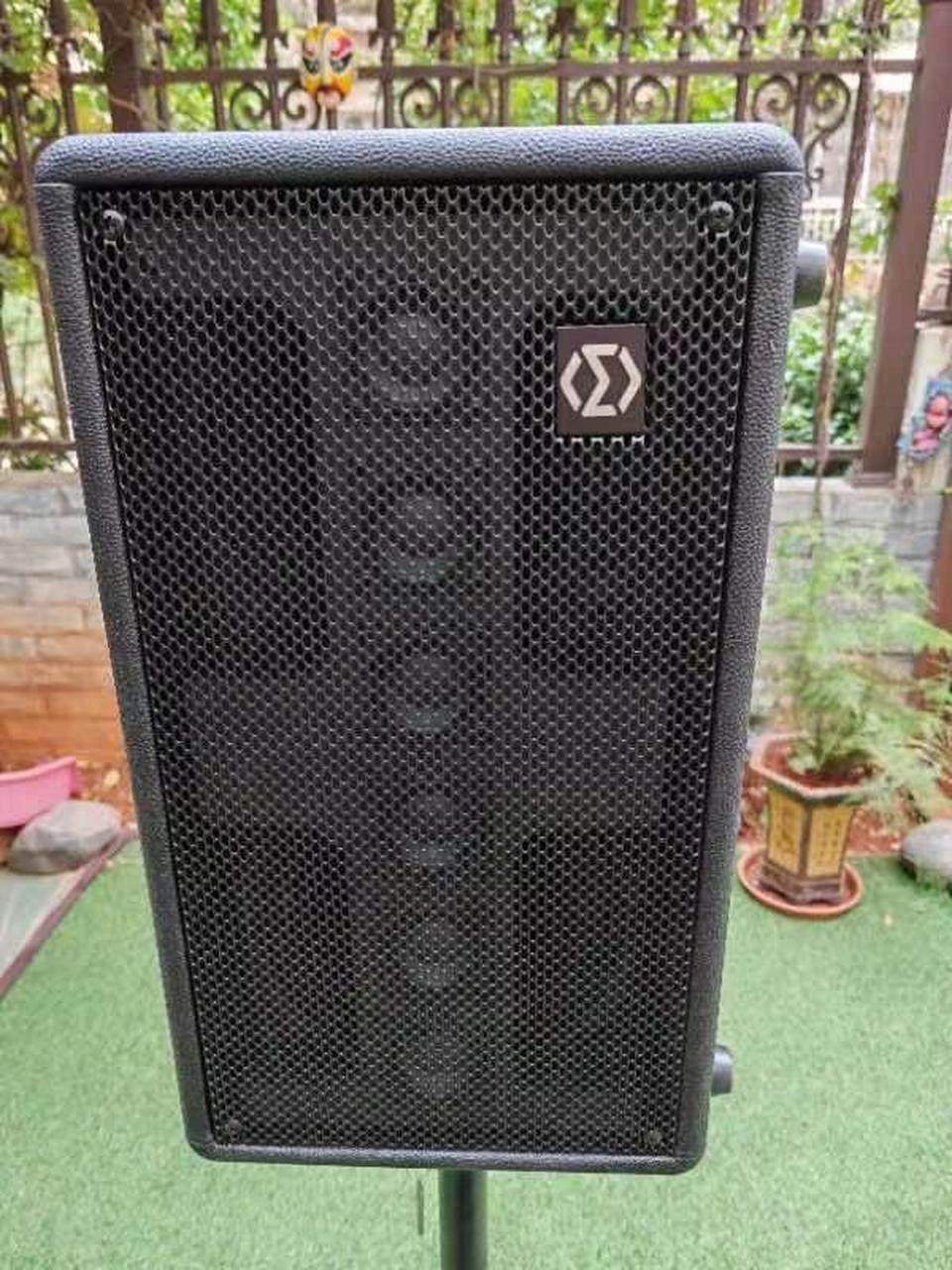 出一台音乐骑士t2 户外音箱,蓝牙充电音箱,大功率,原价6000,这台95新