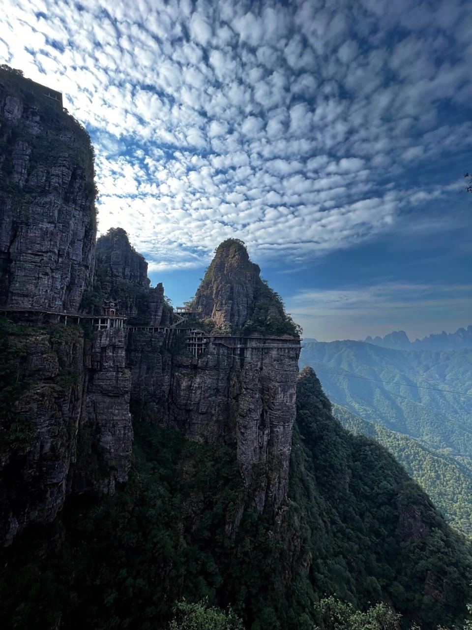 平南北帝山—广西"小张家界"仙境山峰 北帝山旅游位于广西贵港市平南