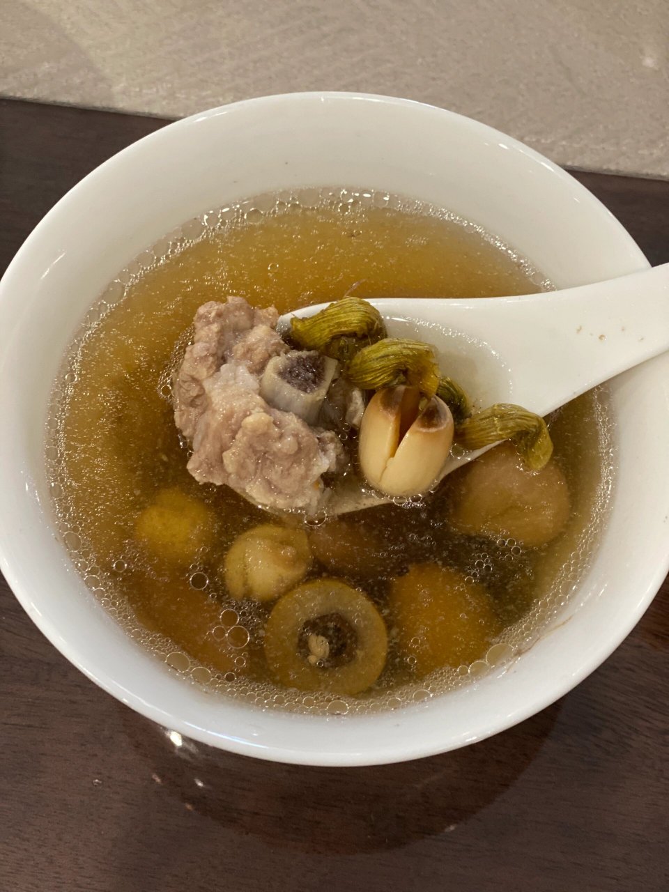 石斛橄榄汤|养胃生津 咳嗽 咽干 喉咙痛怎么能少了汤汤水水呢[微笑]