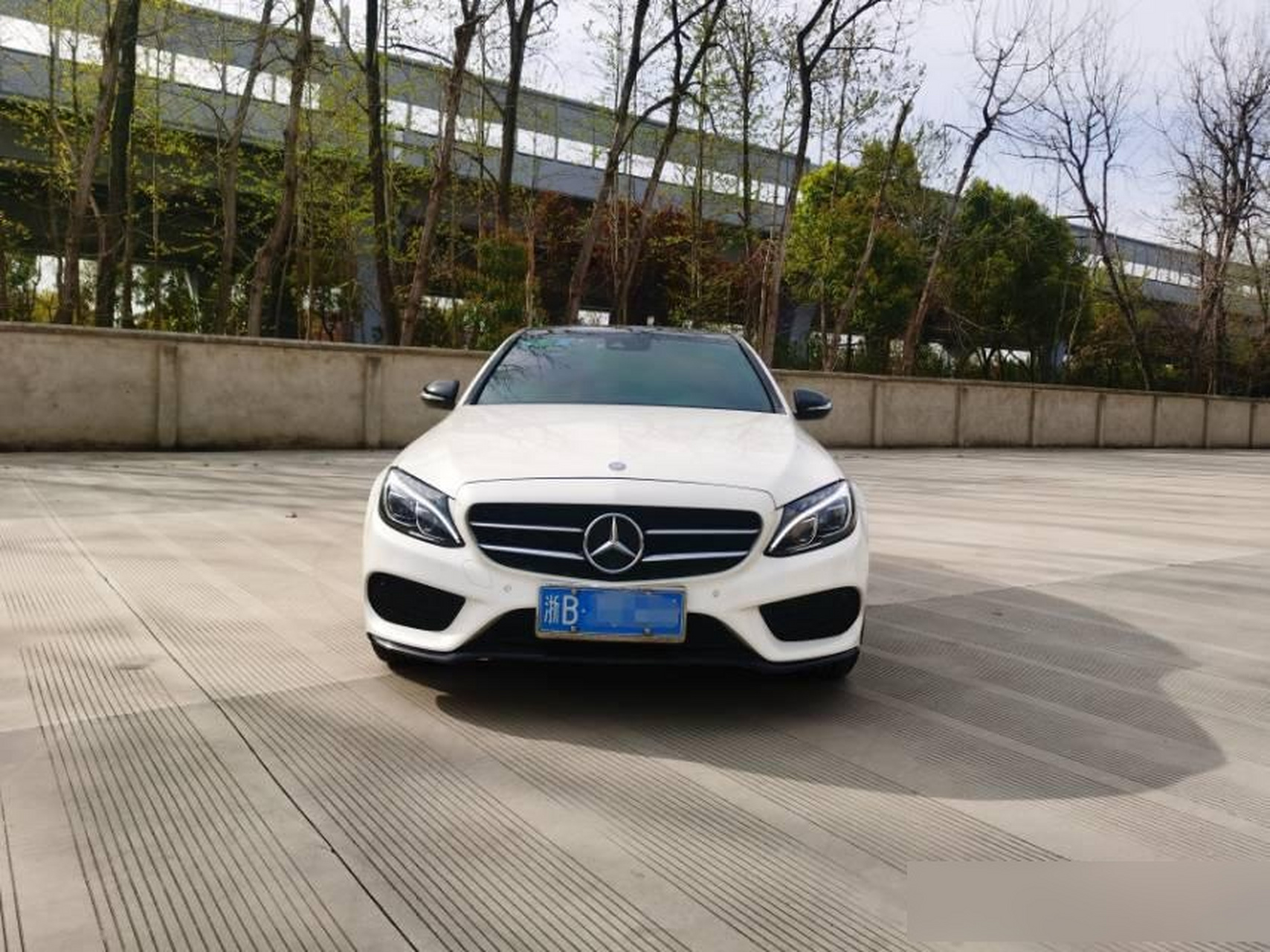 奔驰C300尺寸(奔驰c300车长多少米)