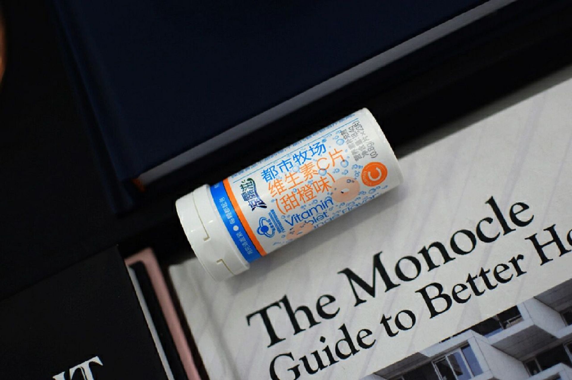 随口补充维c 凉露滋vc口含泡腾片 我们知道维生素c,可以增强抵抗力