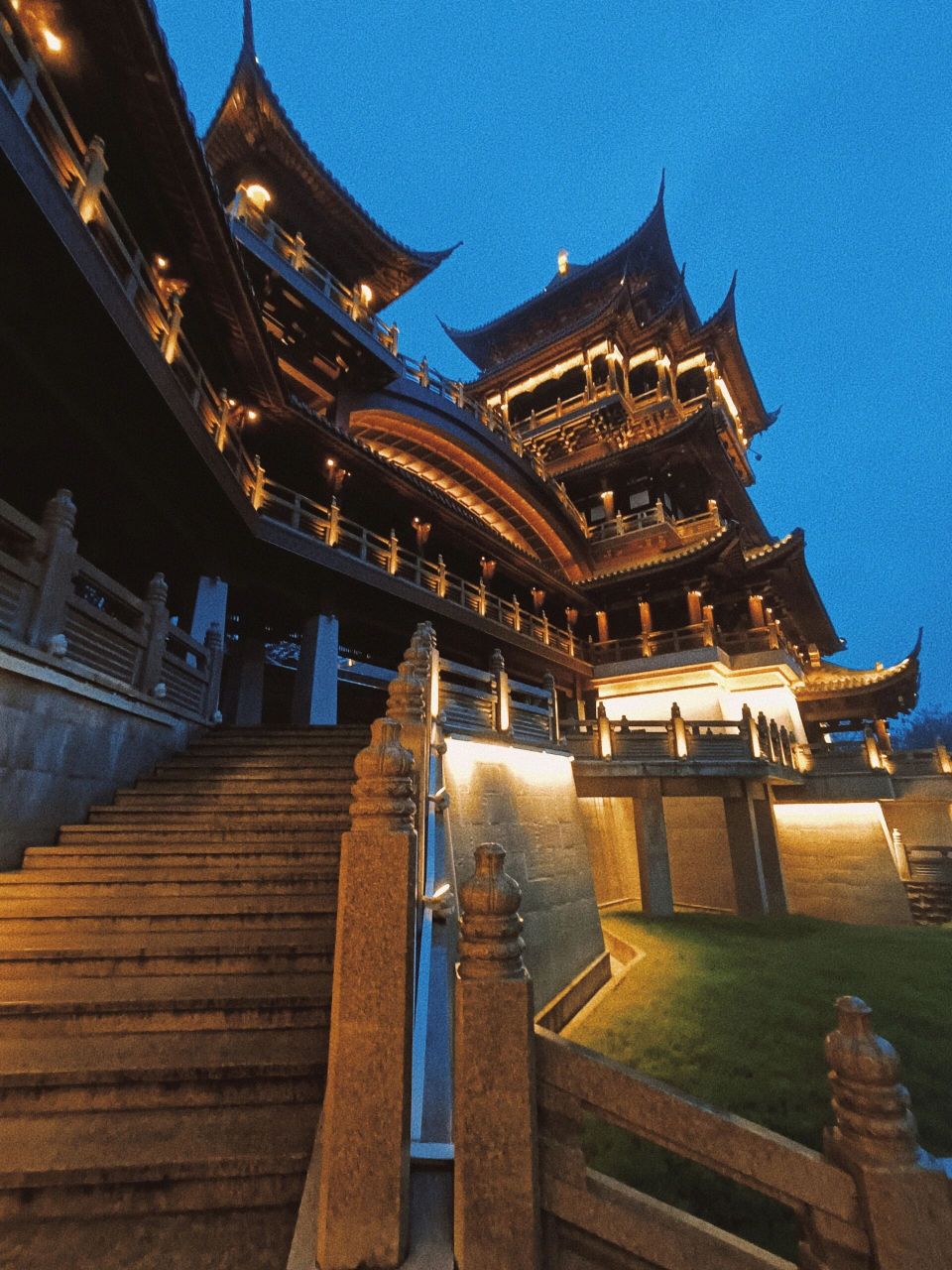 鸡鸣山寺图片