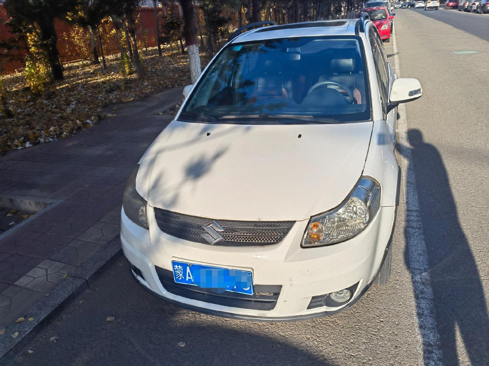 自动挡铃木代步小车.09年6月上牌铃木天语sx4,1.6自动运动版,新车11.