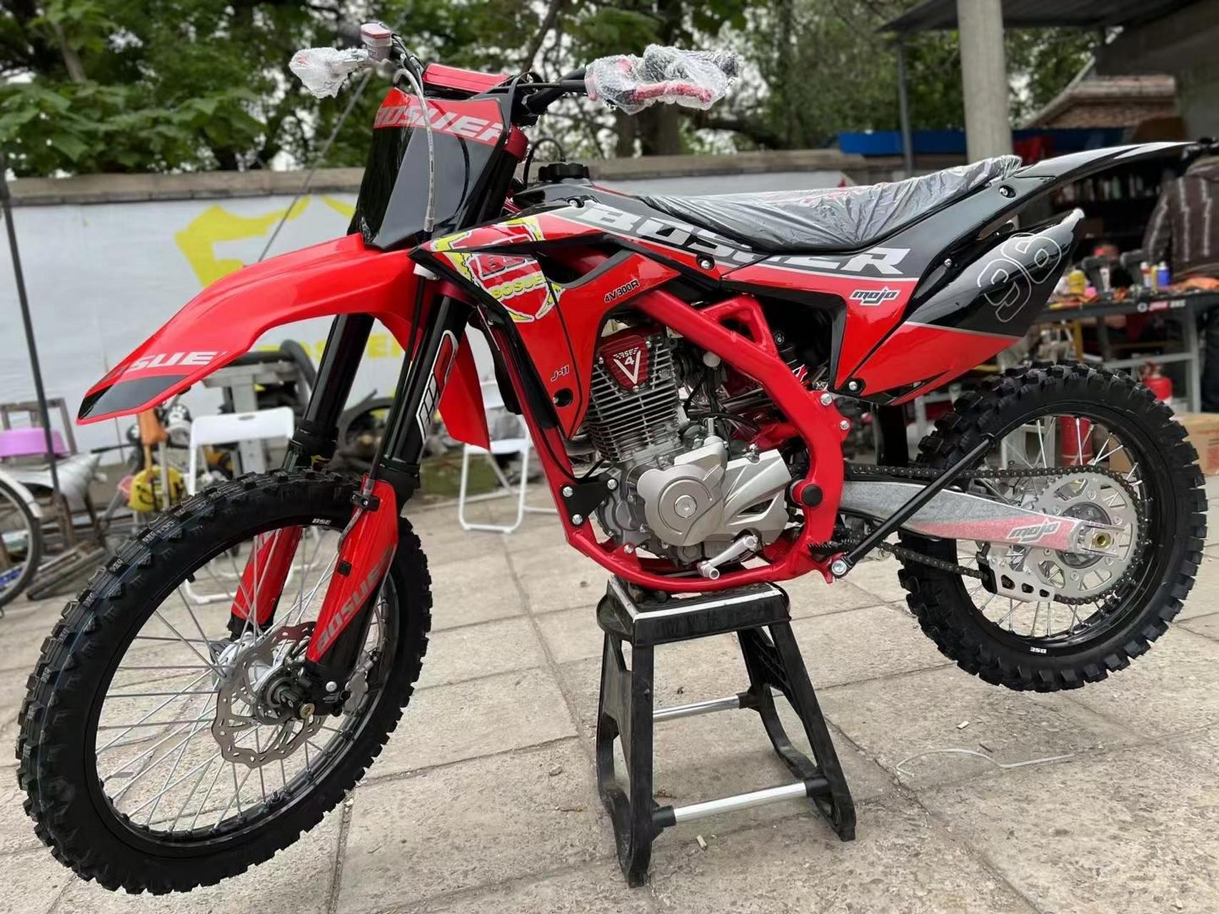 2022款 波速尔歼十一 .