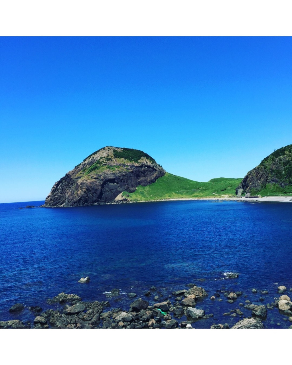 日本三大巨岩之一◎新潟佐渡岛大野龟 位于新潟佐渡岛的巨岩"大野龟"