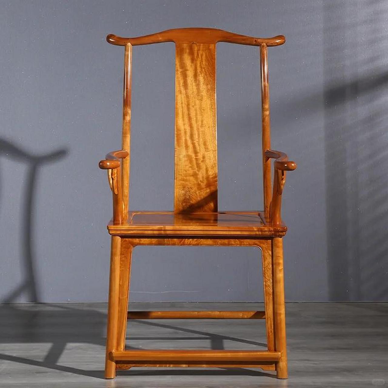 一张图认识两款经典官帽椅 一款四出头官帽椅,也称为北官帽椅,顾名思