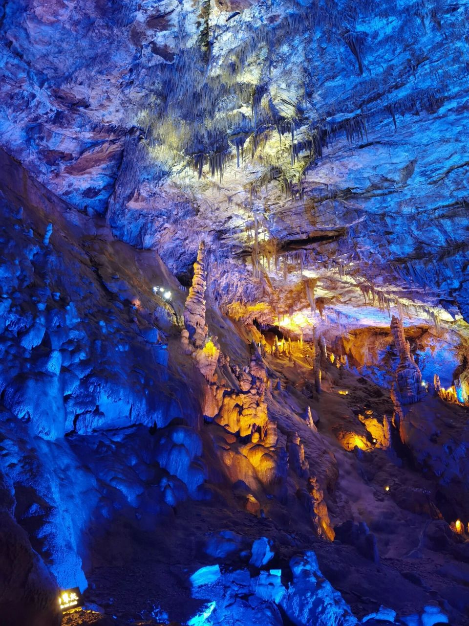 武都万象洞 万象洞属于坍塌成因为主的岩溶洞穴,已开发11个景区,有120