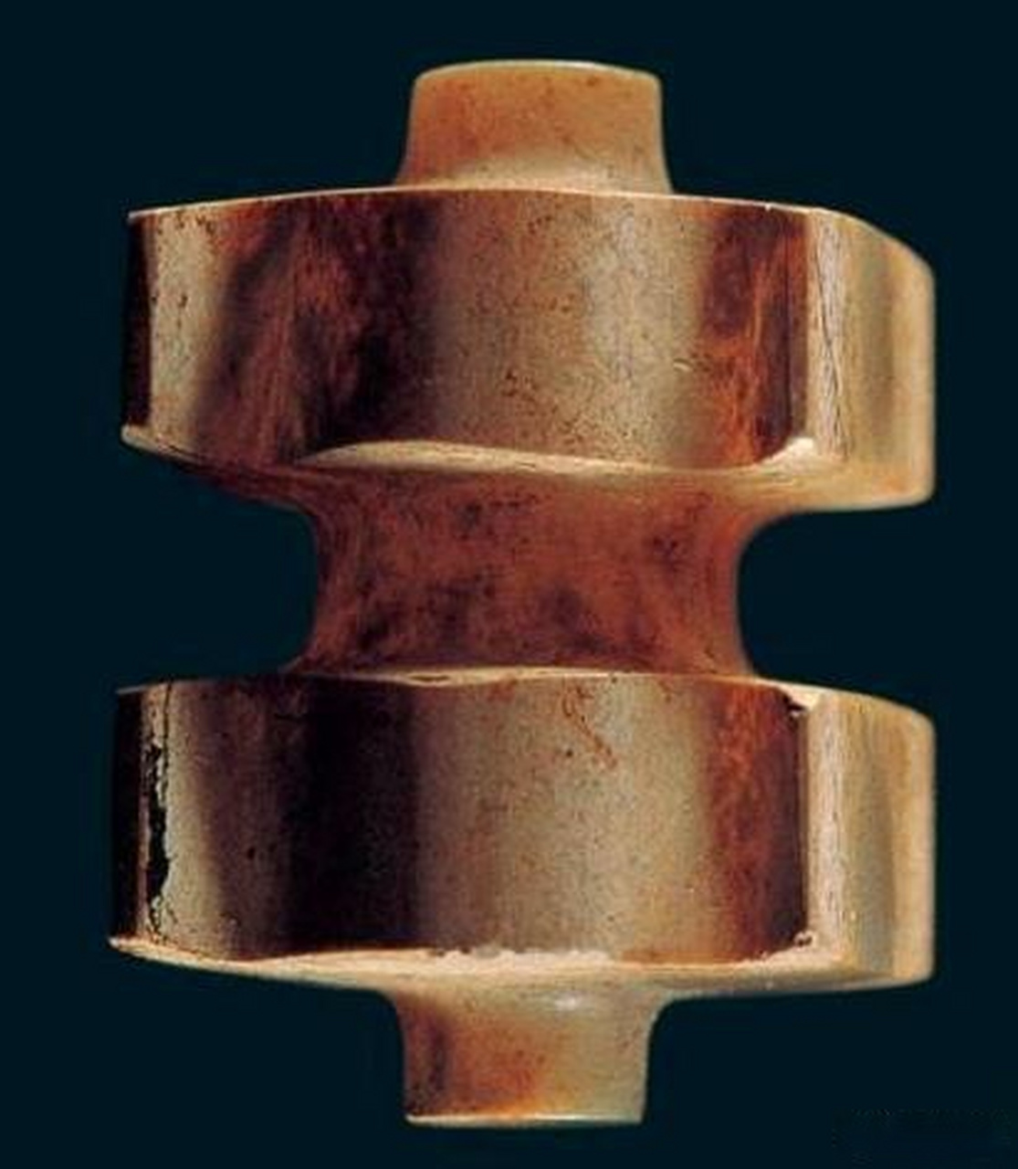 国藏的标准版玉胜!~比司南少多了