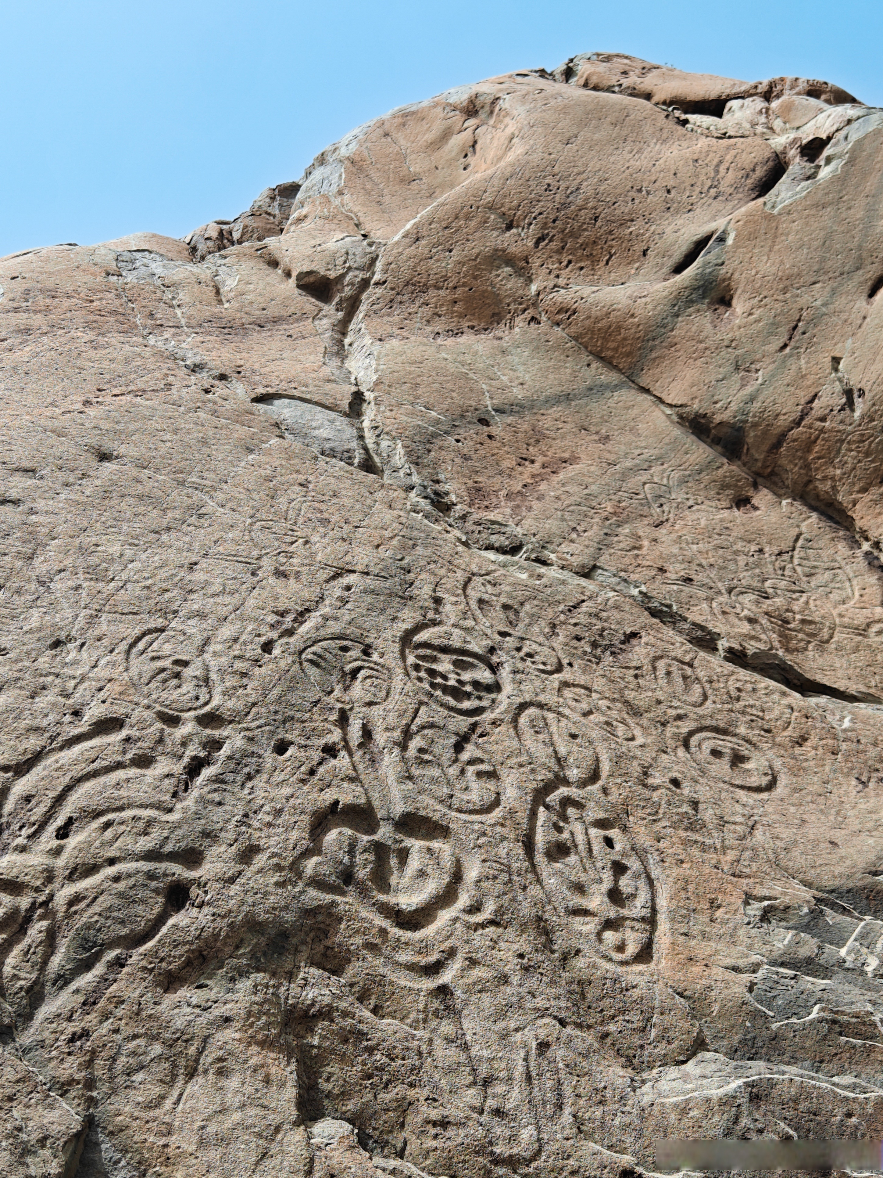 图片古代的地是什么样的延边德林石传说图片丹东宽甸柏林川石刻图片