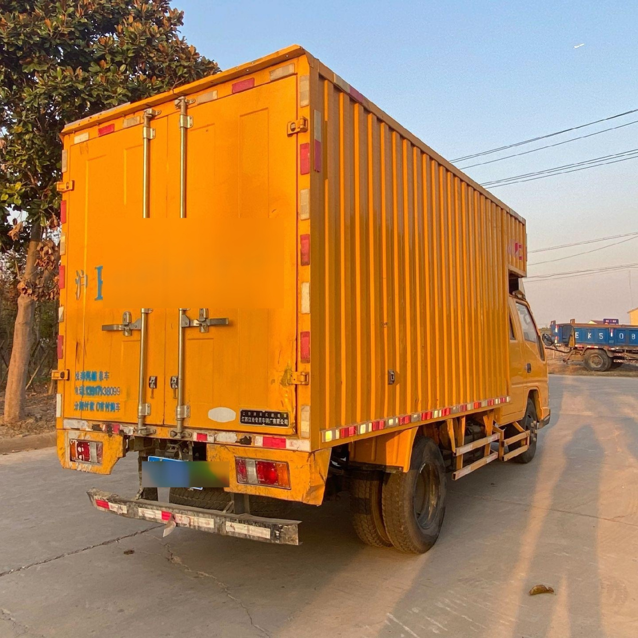 上海江铃双排座工程车出租出售