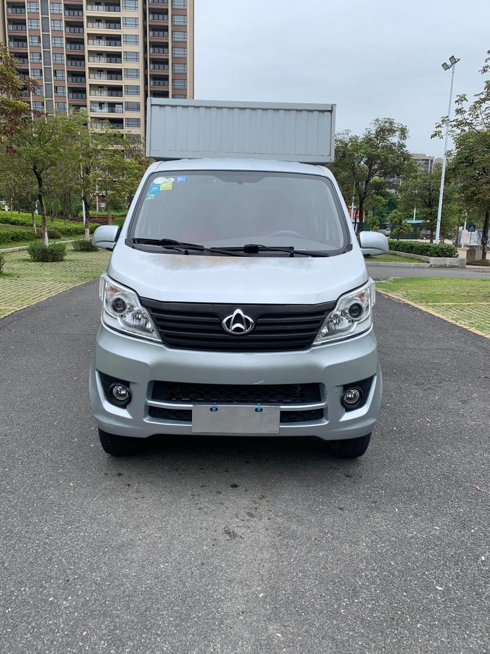 18年长安星卡s201 双排厢式货车1.5l 安全行驶1.