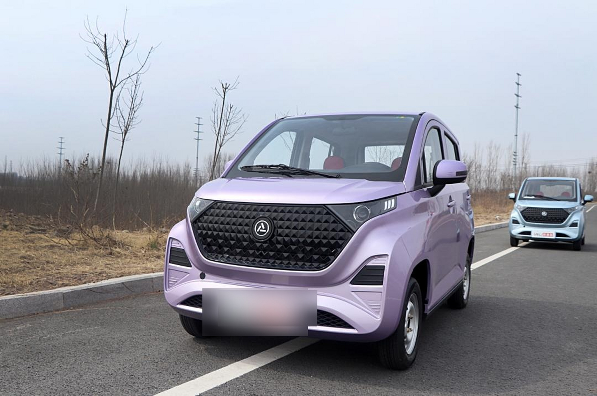 鸿日电动.微型电动车标杆之作!鸿日veli-核桃版横空出世!