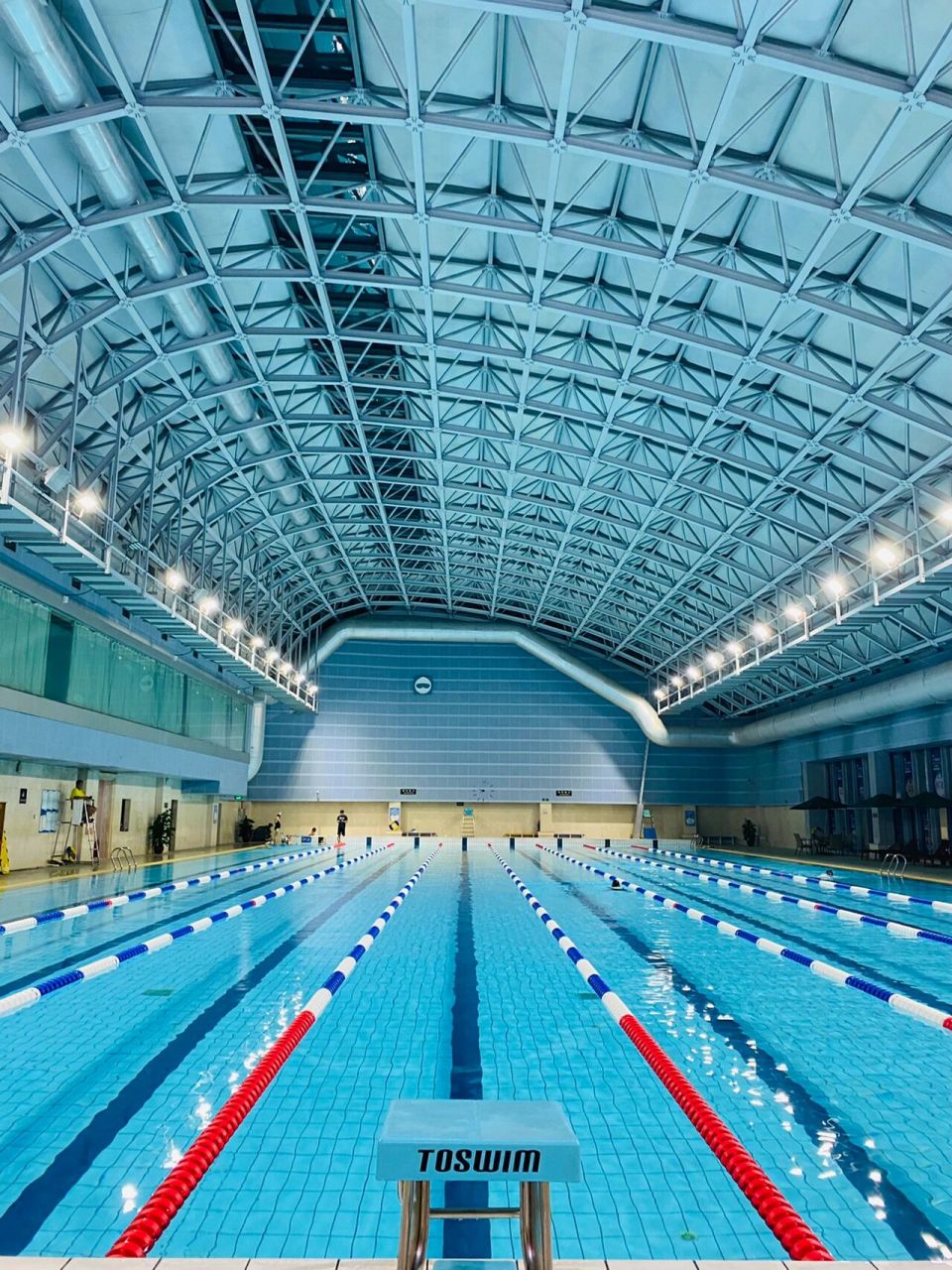 北京的这家游泳馆人少水好 很推荐～ 99北京锦江富园大酒店三层游泳