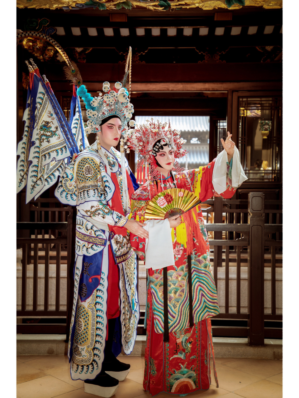 两位小哥哥的特色戏曲粤剧造型你喜欢吗 艺术无国界 67外国小哥哥大