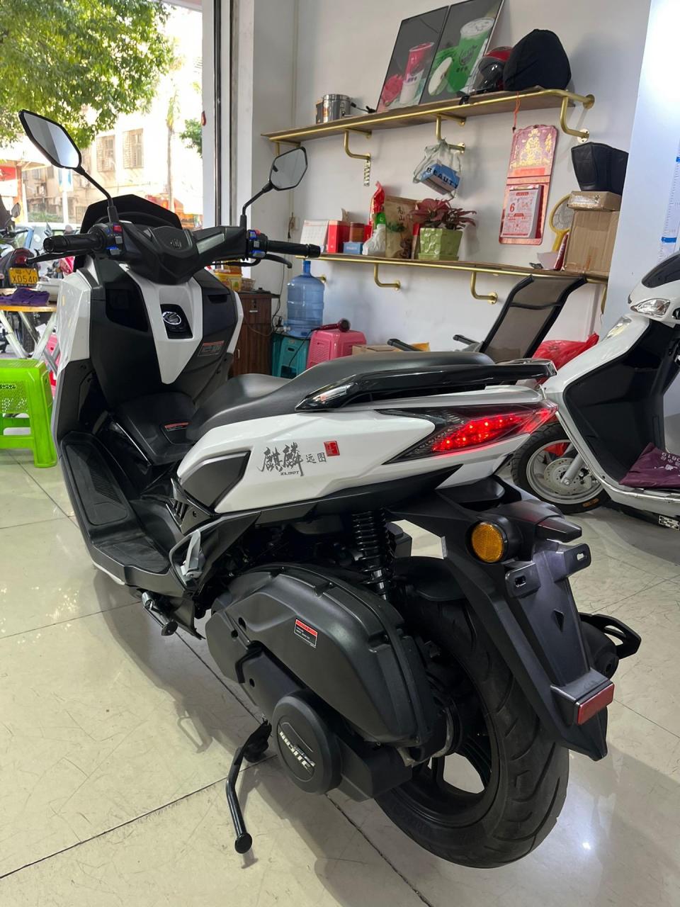 23年古思特麒麟远图150水冷电喷,加装护架,3000公里,准新车况,两套