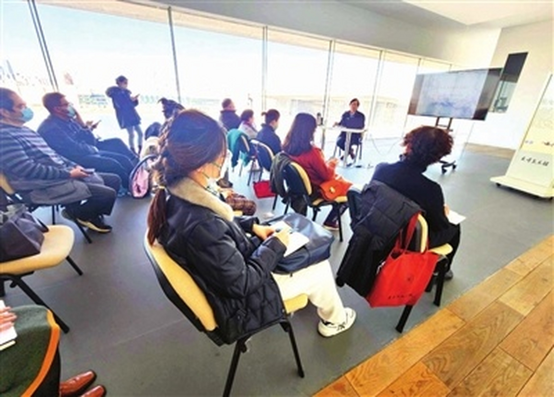 天津美术馆线下活动火热开展】日前,天津美术馆"美术讲堂"继续举办.