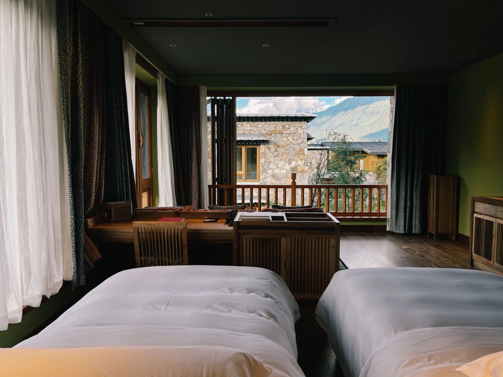 第一次入住松赞酒店体验7115 99松赞巴松措林卡