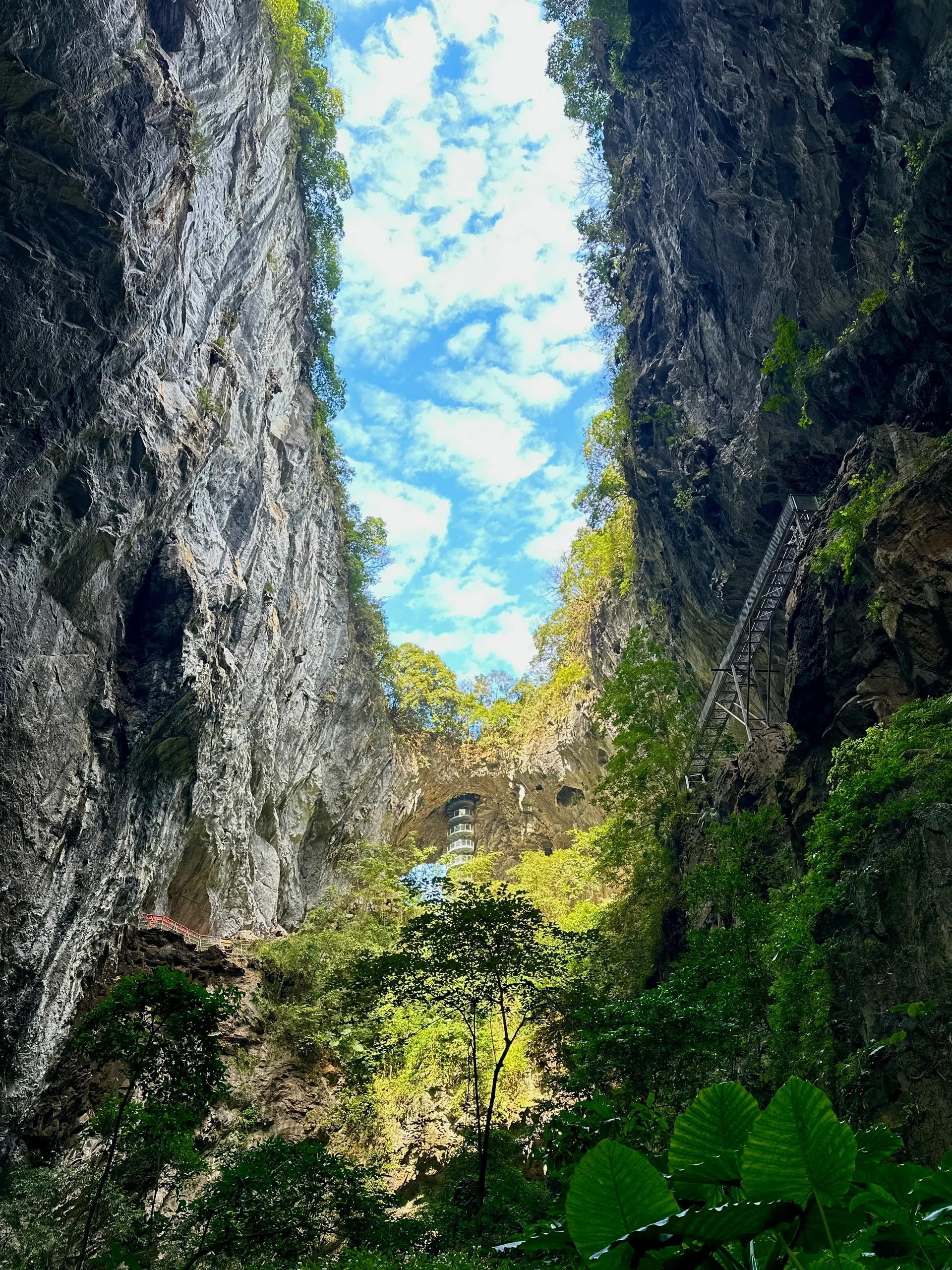 英西峰林走廊洞天仙境(清远英德)