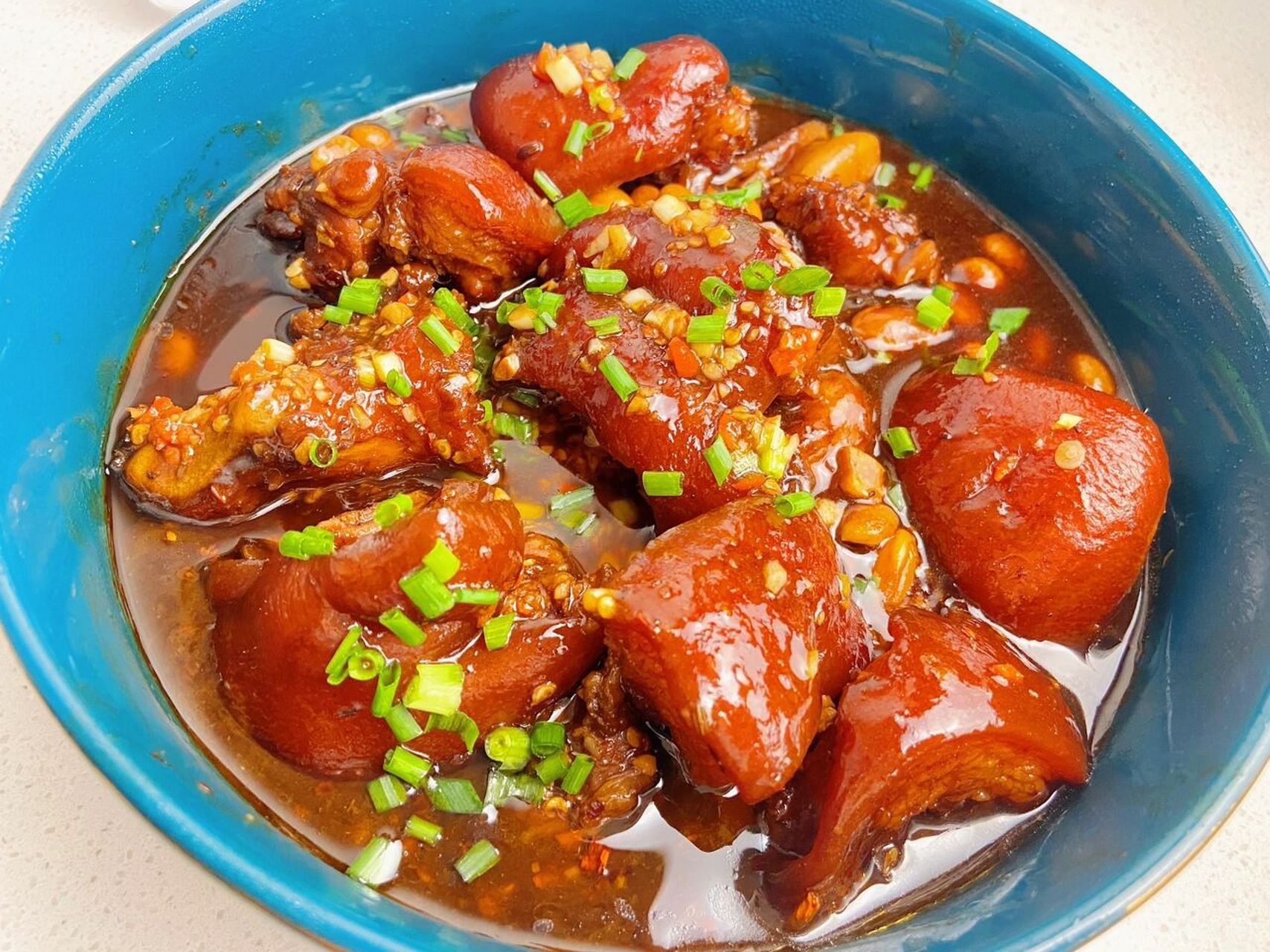 红烧猪肘子 ——今日分享9599—— 96食材96 猪肘子,黄豆