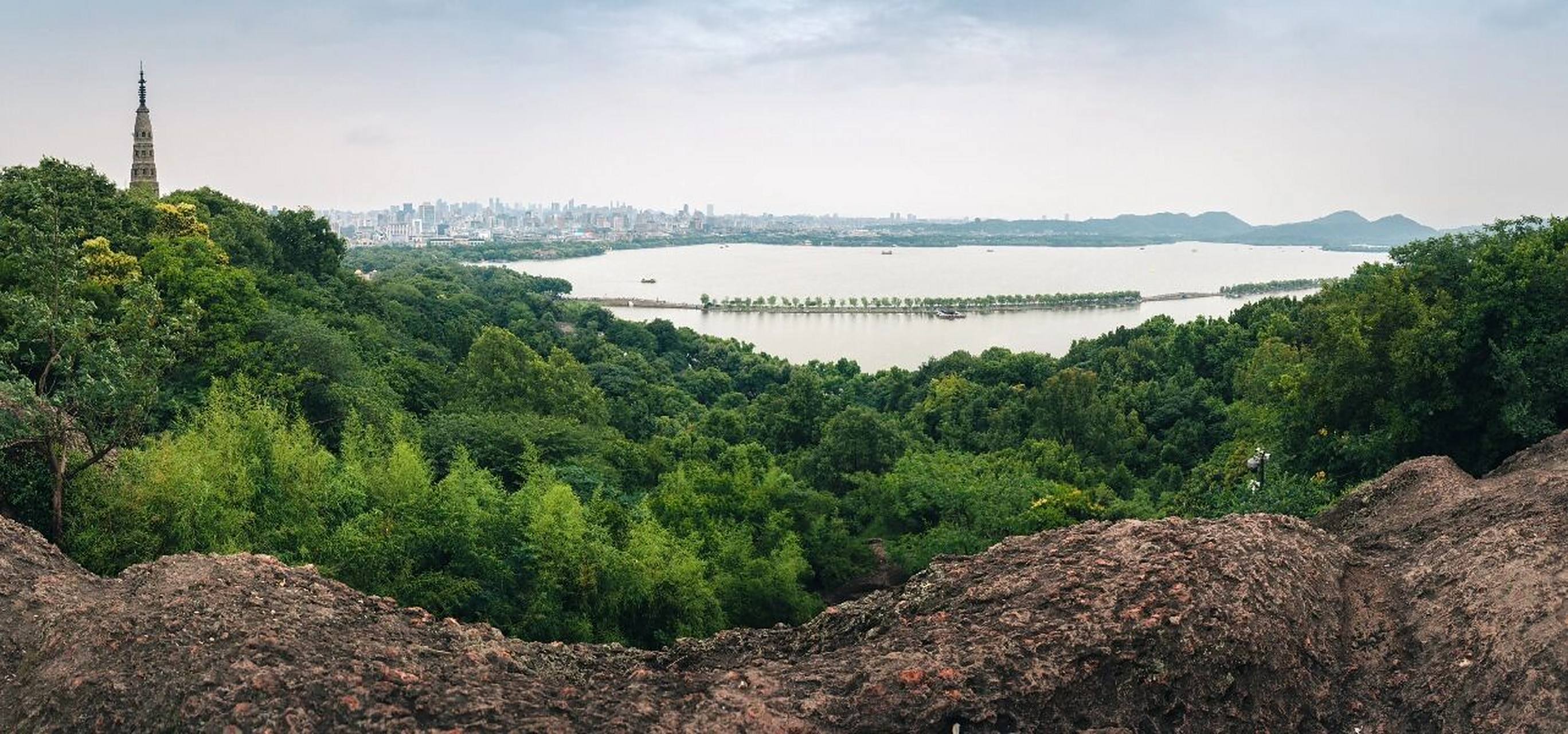 杭州宝石山丨一览西湖全景的绝佳机位 7215宝石山位于北里湖北岸