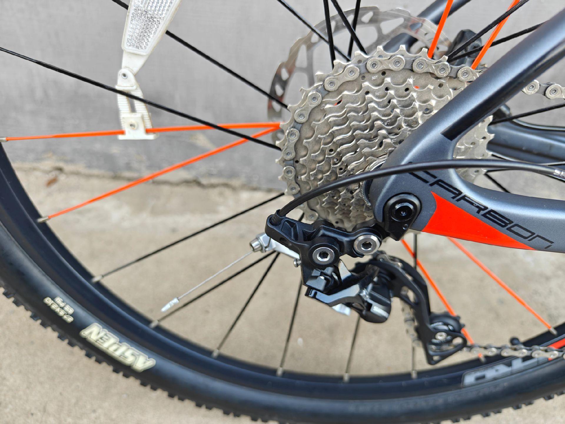 喜德盛mt3.碳纤维车架