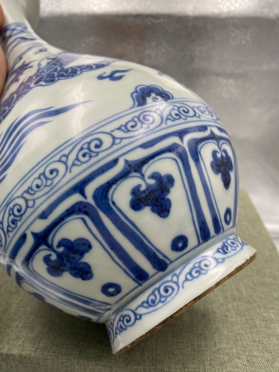 元青花龙纹玉壶春瓶