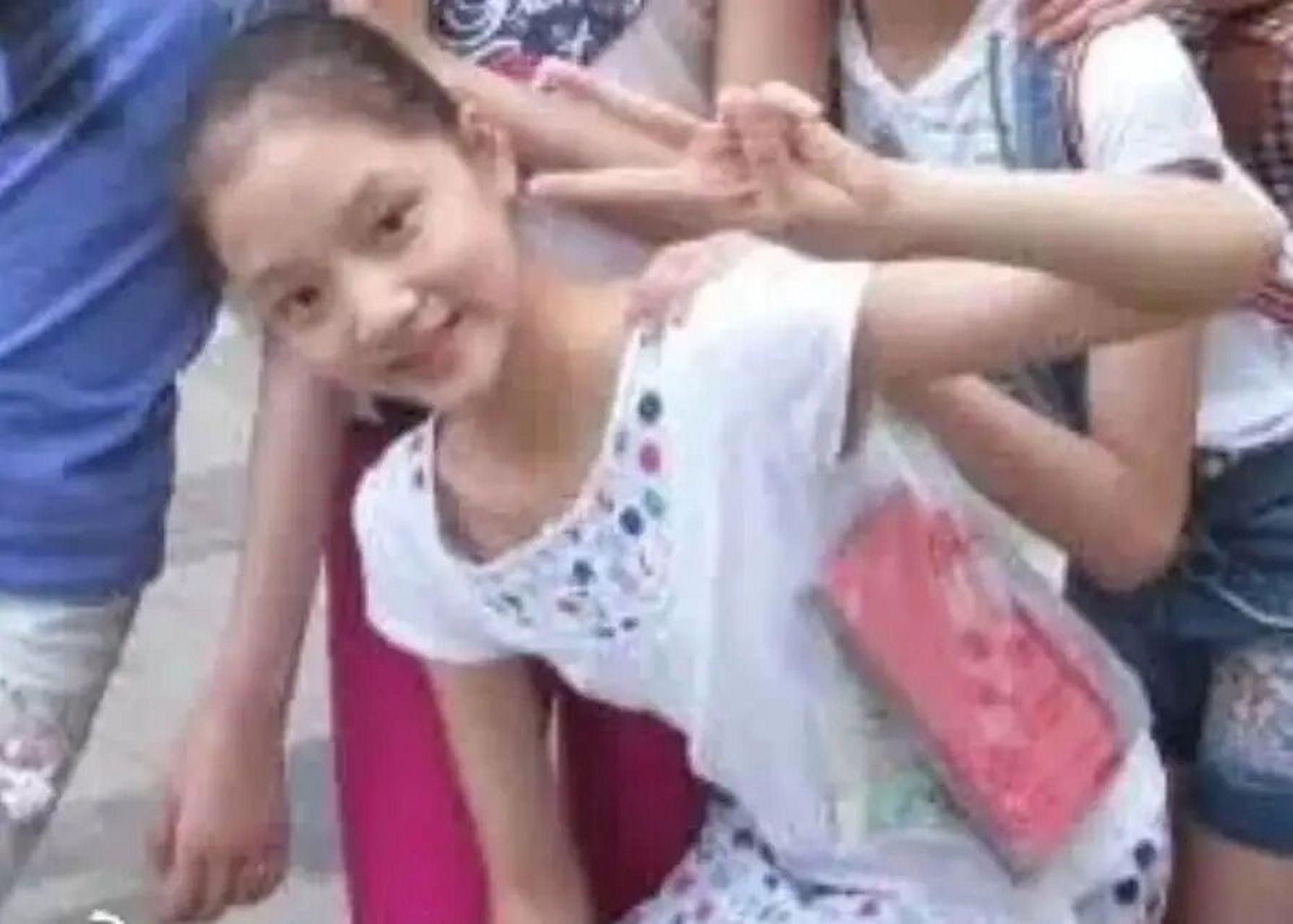 95小花任敏小时候照片曝光,从小就清秀可人 #日常碎片plog# #女明星