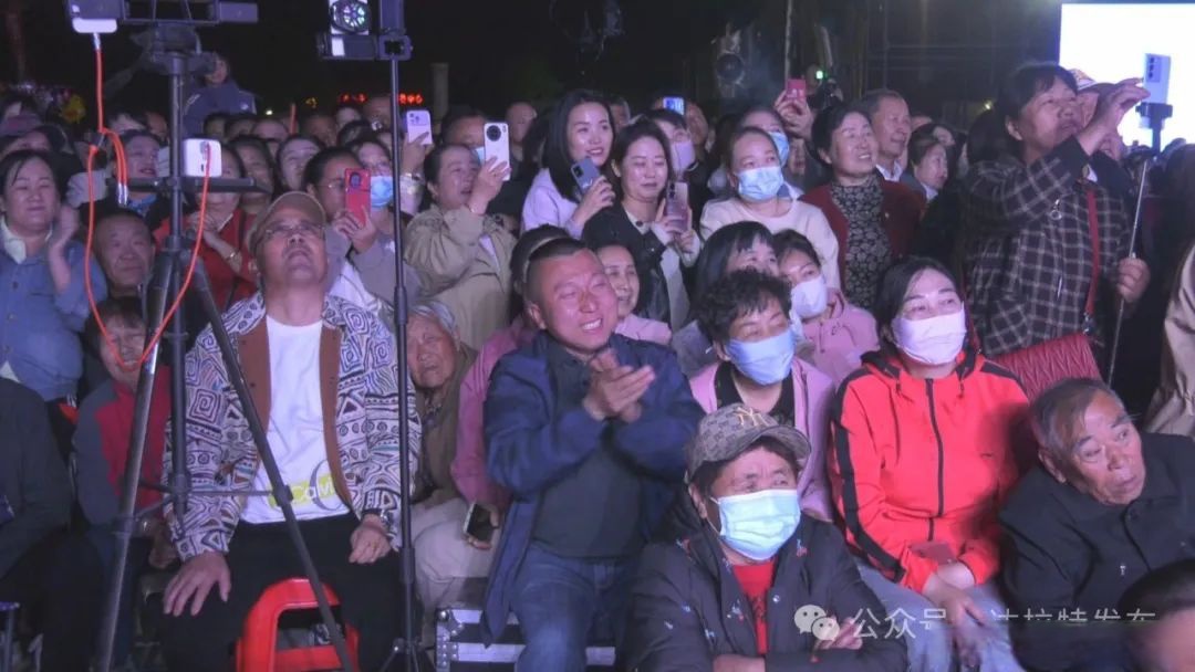 快手里有多少人点赞（快手点赞一人最多点几个）