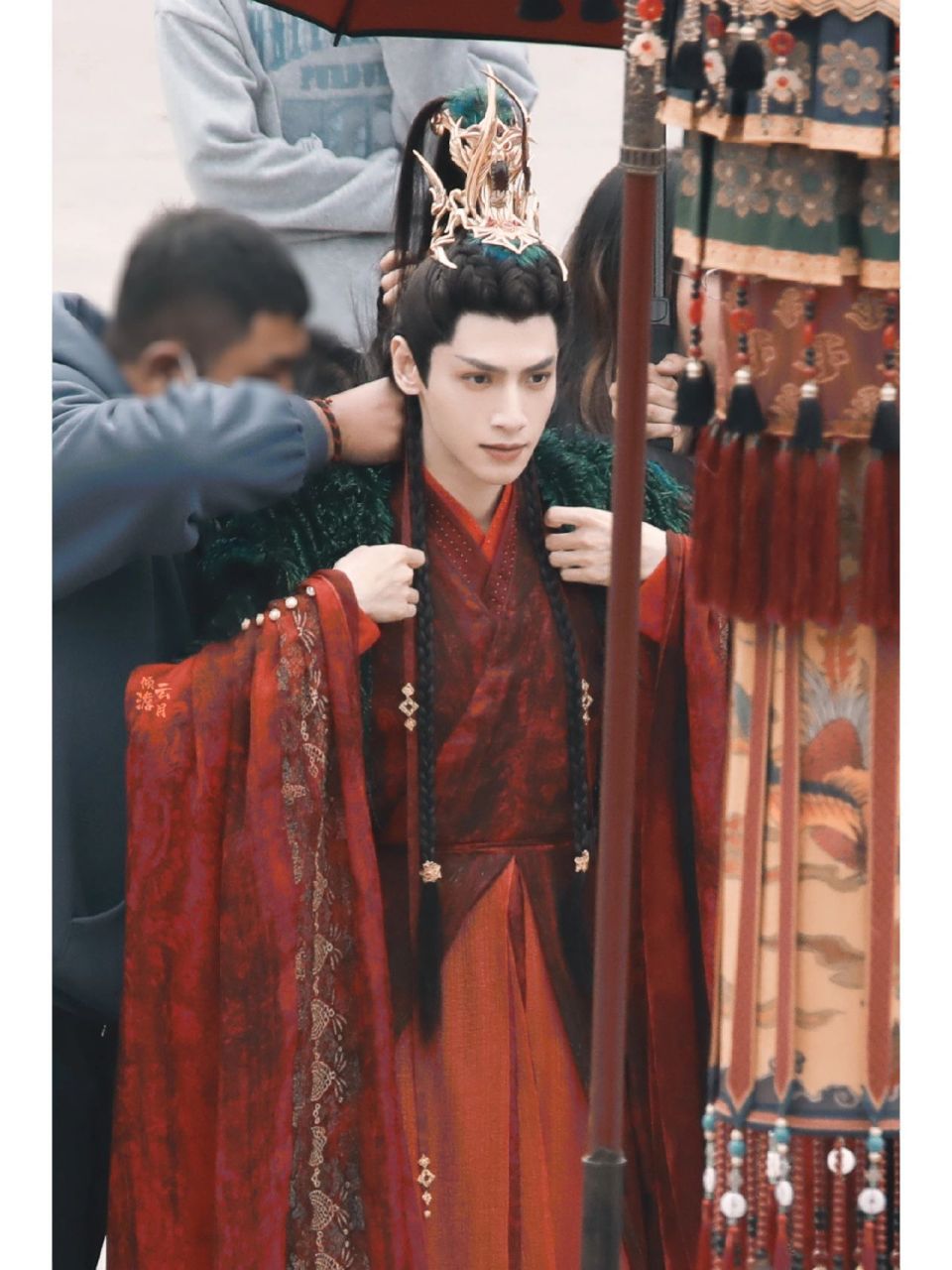罗云熙婚服造型清晰照绝了绝了