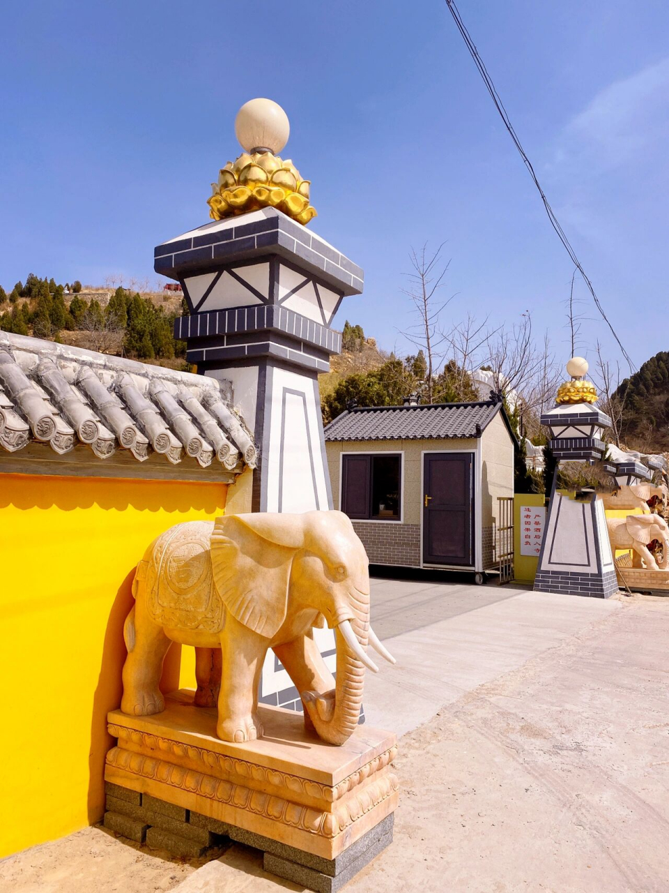 打卡济南月牙寺和合龙寺 今天一早和老公一起来到向往已久的月牙寺