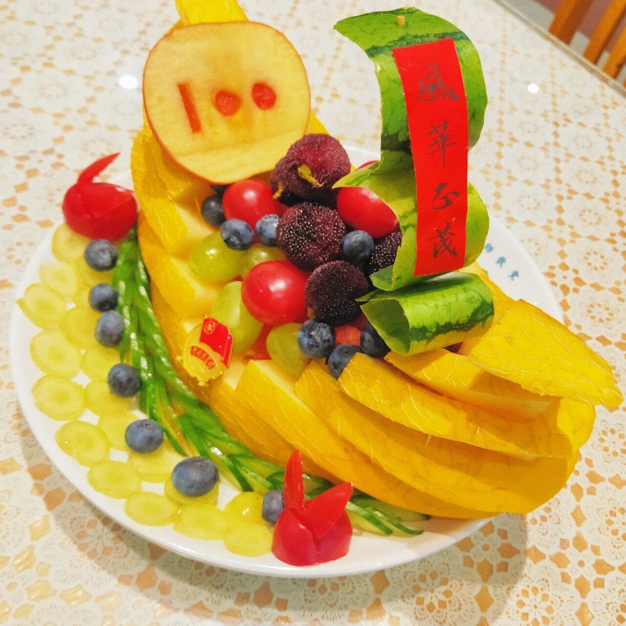 水果拼盘大赛第一名 毕业之后打算到ktv上班了05