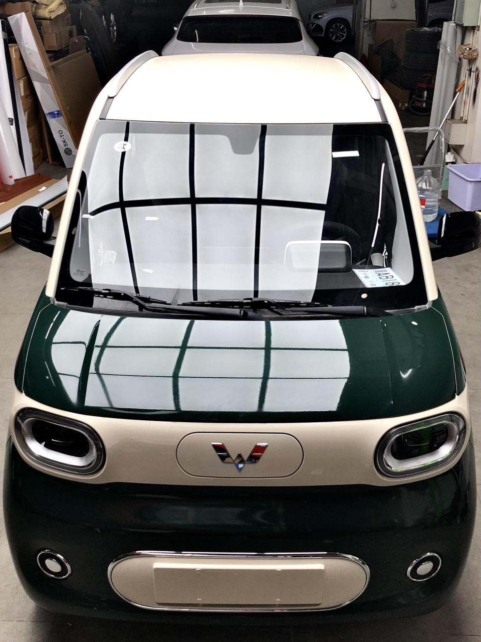 五菱宏光迷你 改色胡椒白77松石绿双拼改色膜案例分享