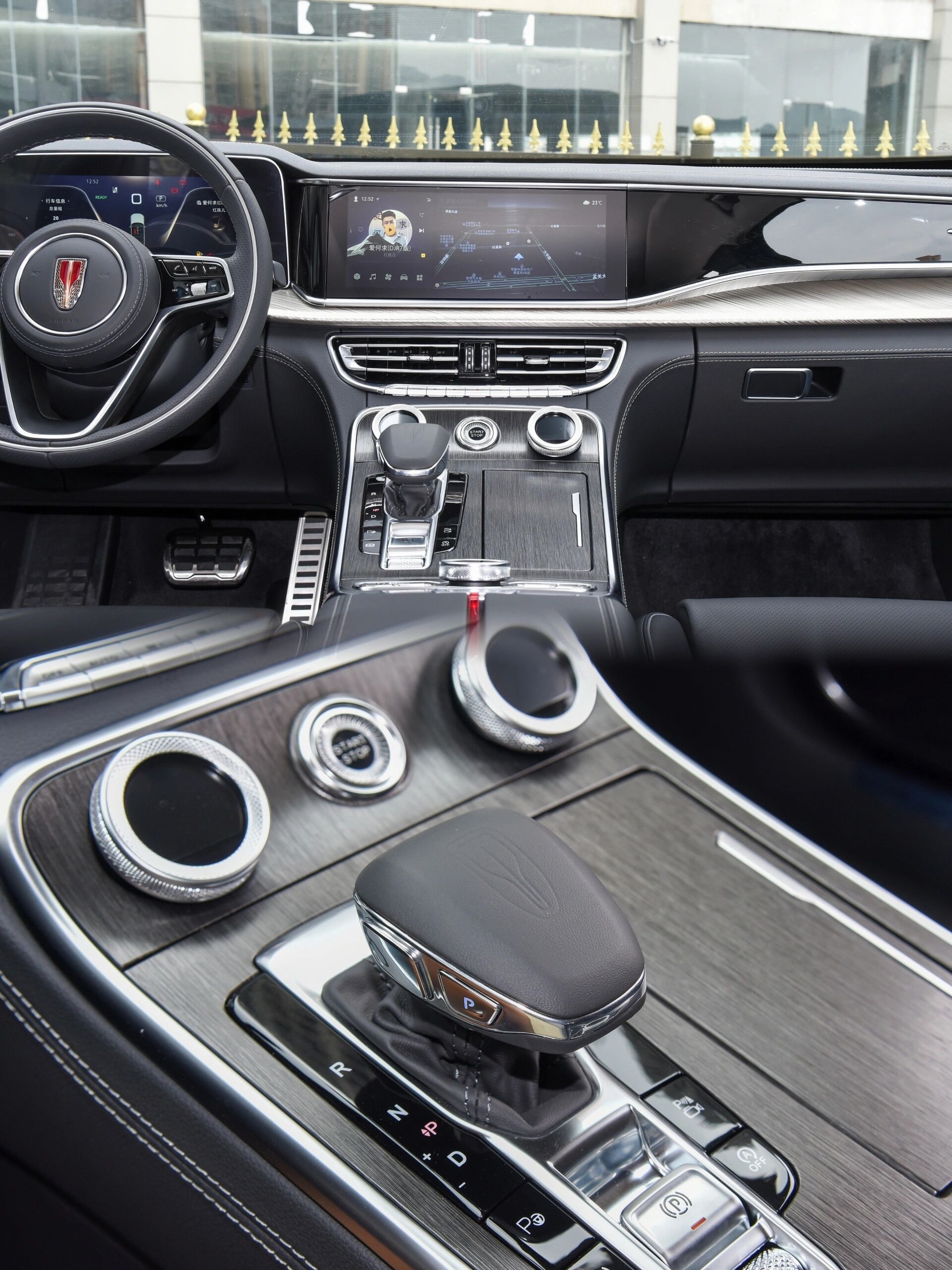 96作为国产豪华家用汽车的代表-红旗h9,买这辆车需要避哪些坑?