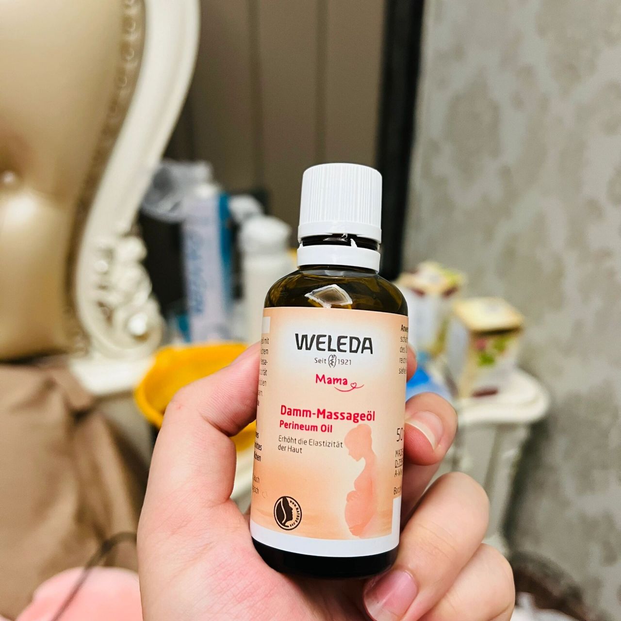 weleda会阴按摩油(防侧切撕裂计划) 这款维蕾德会阴按摩油有淡淡的洋