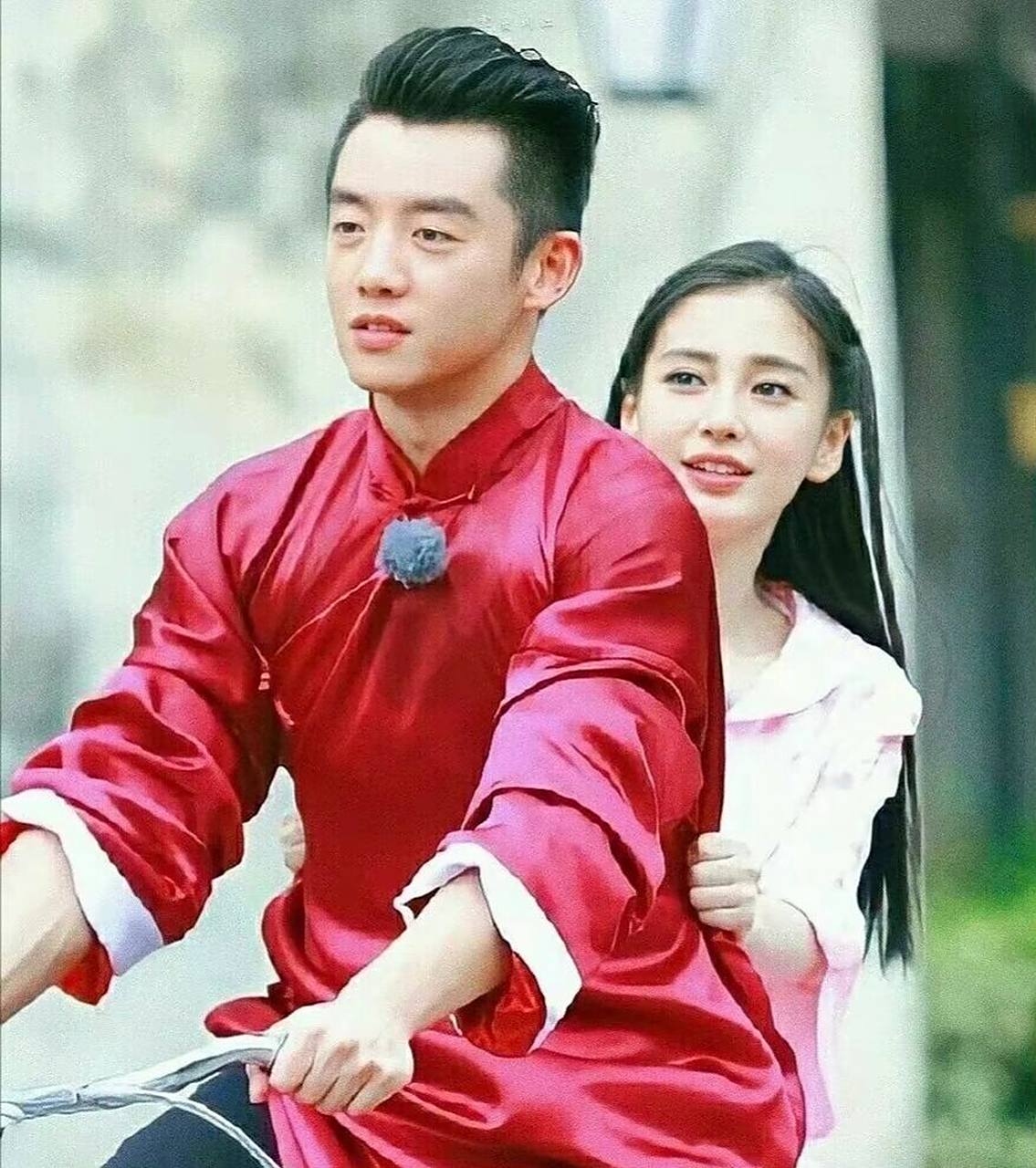 太喜欢这个"布谷"cp了,以前看跑男还希望他俩在一起呢 baby真的不