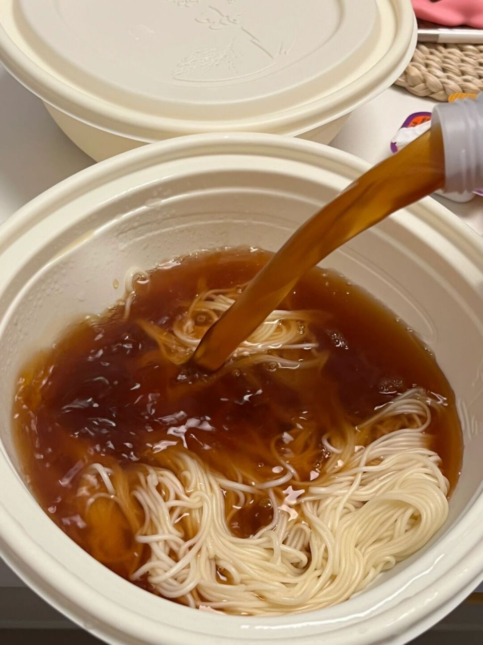 松鹤楼面每次都是蟹粉的 这次来个小龙虾02嚼头 搭配着红汤面 汤
