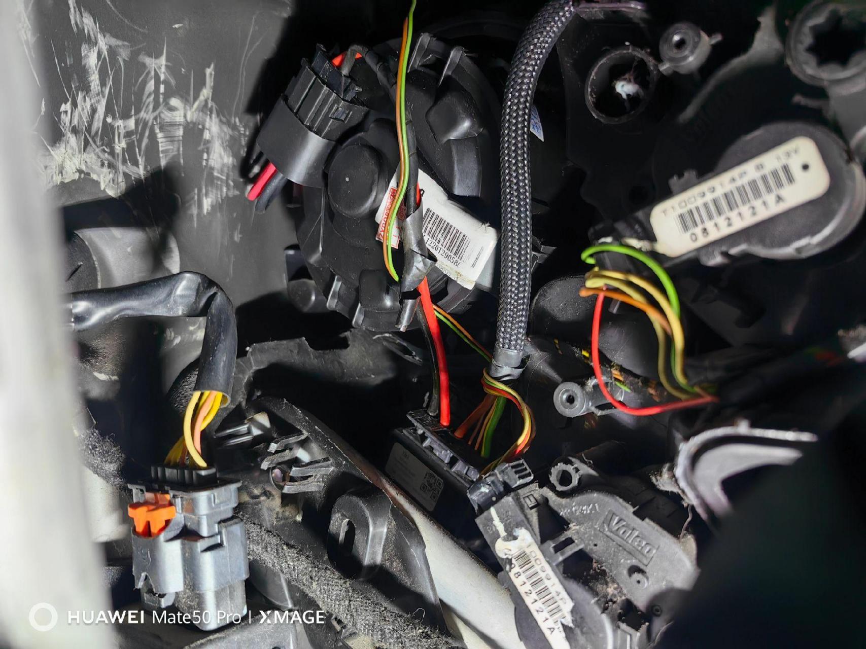 奥迪q3换水泵,雪铁龙c4l换鼓风机和电阻,干