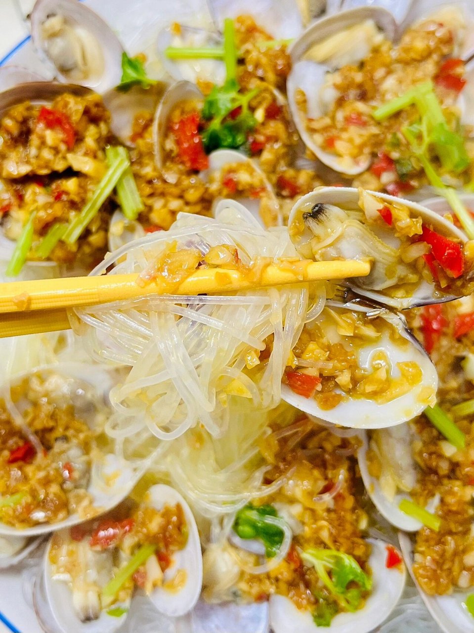 蒜蓉粉丝蒸花甲9199蒜香浓郁73夜宵必备73 这个蒜蓉粉丝可以