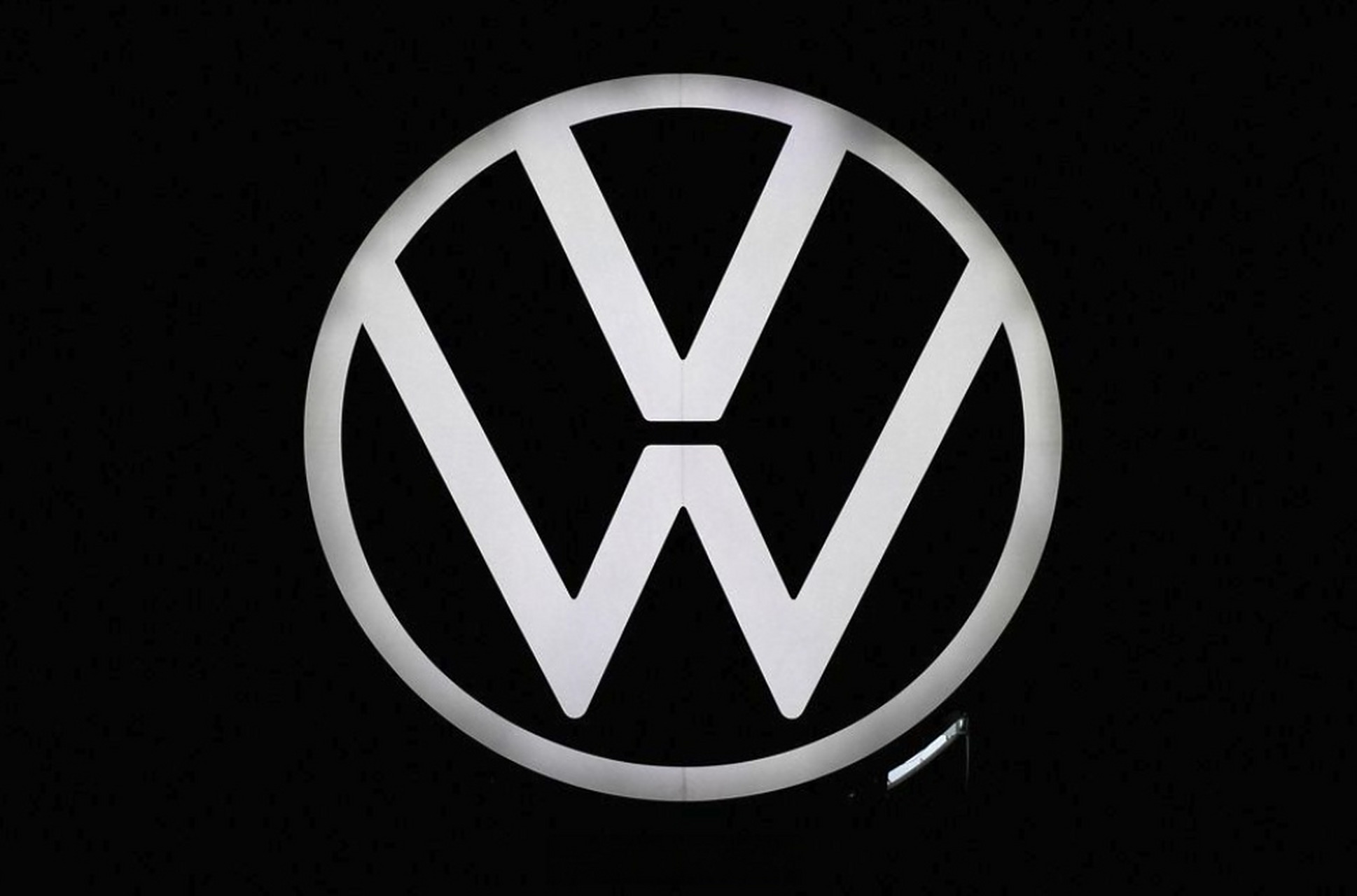 大众集团4月在华销量大涨79% 近日,大众汽车集团宣布4月全球汽车交付