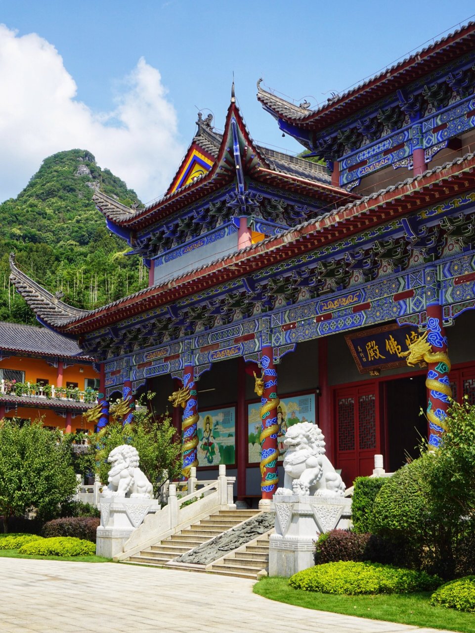 比起南华寺,我更推荐人少小众的东华禅寺75 91东华禅寺,广东最大