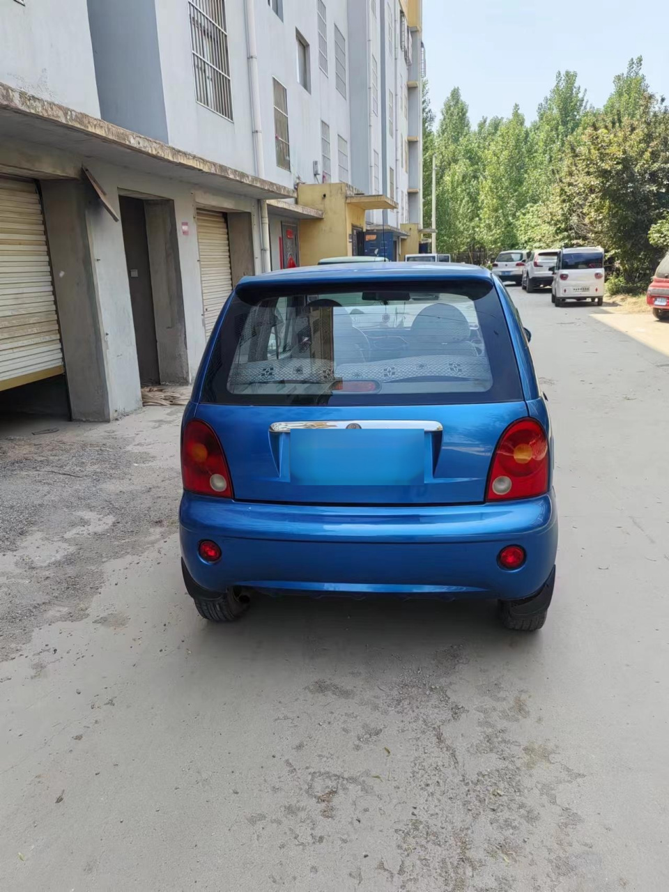 奇瑞款,汽油三缸老年代步车,高配冷暖空调都有,大屏行车记录仪,前后